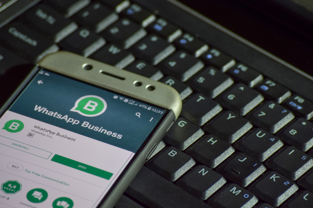 WhatsApp Marketing for UAE Business Growth and Customer ROI